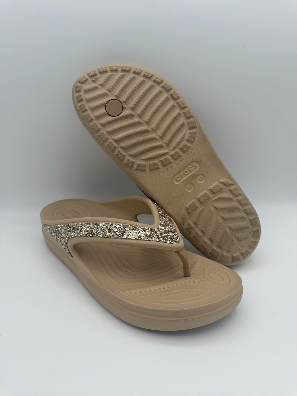 Women's Crocs Sloane Glitter Wedge Flip Flop Beige Brown Sandals 207665 Size 10